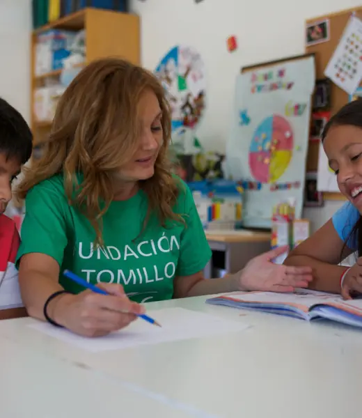 Atención Integral a la Infancia, Adolescencia y Familia