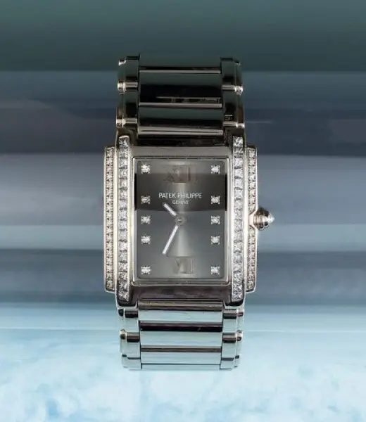 Un reloj Patek Philippe Twenty~4, entre las joyas excepcionales de la subasta de abril del Monte de Piedad