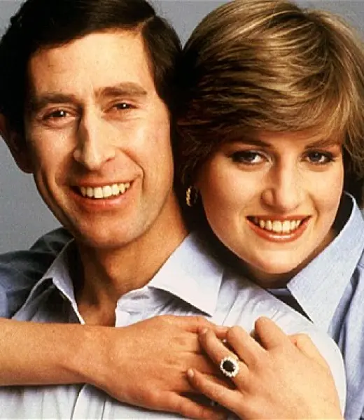 Los anillos de compromiso de la familia real inglesa.