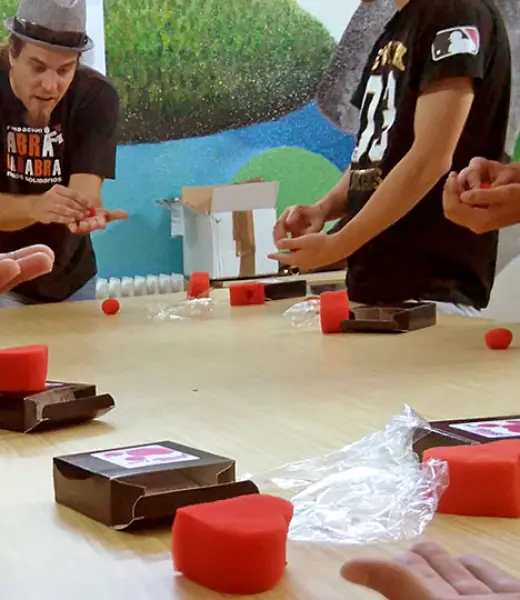 Magia para todos: magos solidarios que regalan ilusión