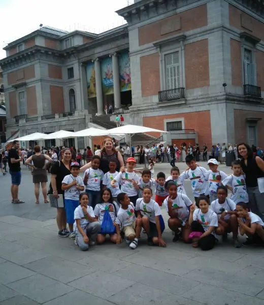 Campamento urbano y refuerzo educativo en Casa San Cristóbal