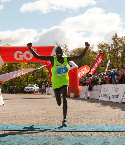 Más de 2.000 atletas corrieron por la integración en la Maratón de Alcalá 2018