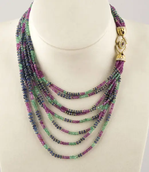 Terminología de joyas: sautoirs, princesas y camafeos