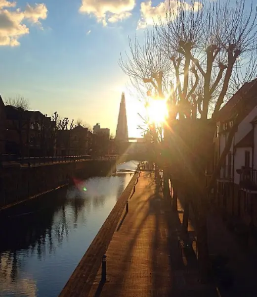 Sorprendemos a nuestros becados con el concurso #ViajaConMontemadrid