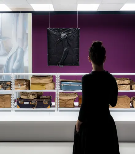 La Fundación Montemadrid pone en valor su colección de arte en Piedra de toque, la nueva exposición de Cristina Garrido en La Casa Encendida